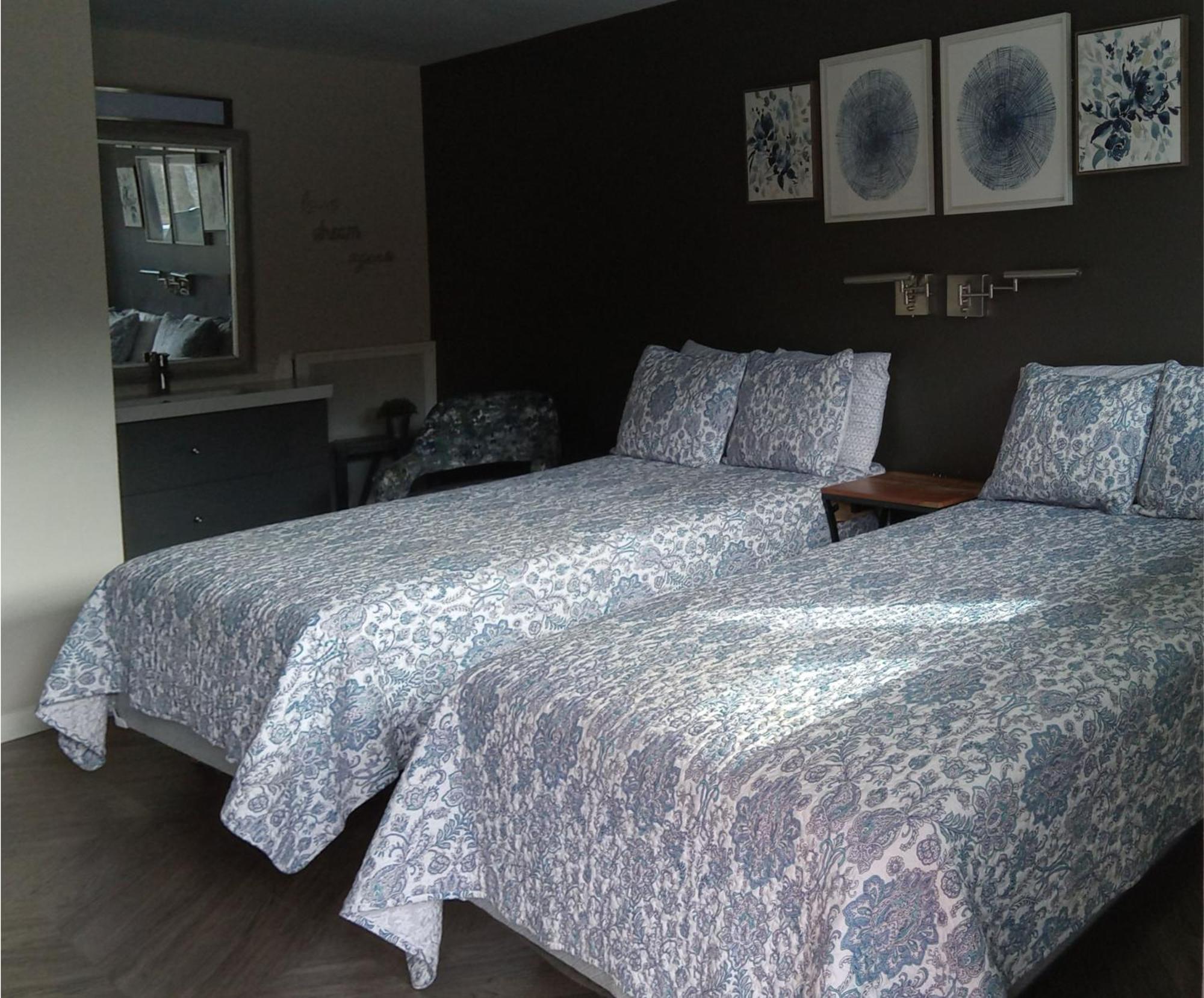 Hotel Lake Anna Glenora Екстериор снимка